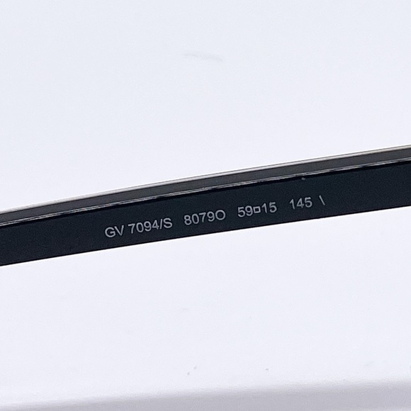 NEW GIVENCHY GV7094/S 807 WOMEN’S SUNGLASSES GIVENCHY GV 7094/S BLACK - Picture 10 of 11